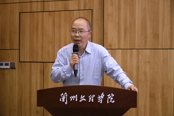 躬身实践笃行致远 青春聚力蓄势再发——学校召开 2026 年暑期 “三下乡” 社会实践成果汇报会